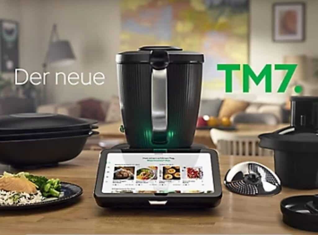 Der neue Thermomix TM7 mit Zubehör